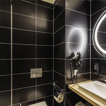 Ibis Styles Centre Hotel *